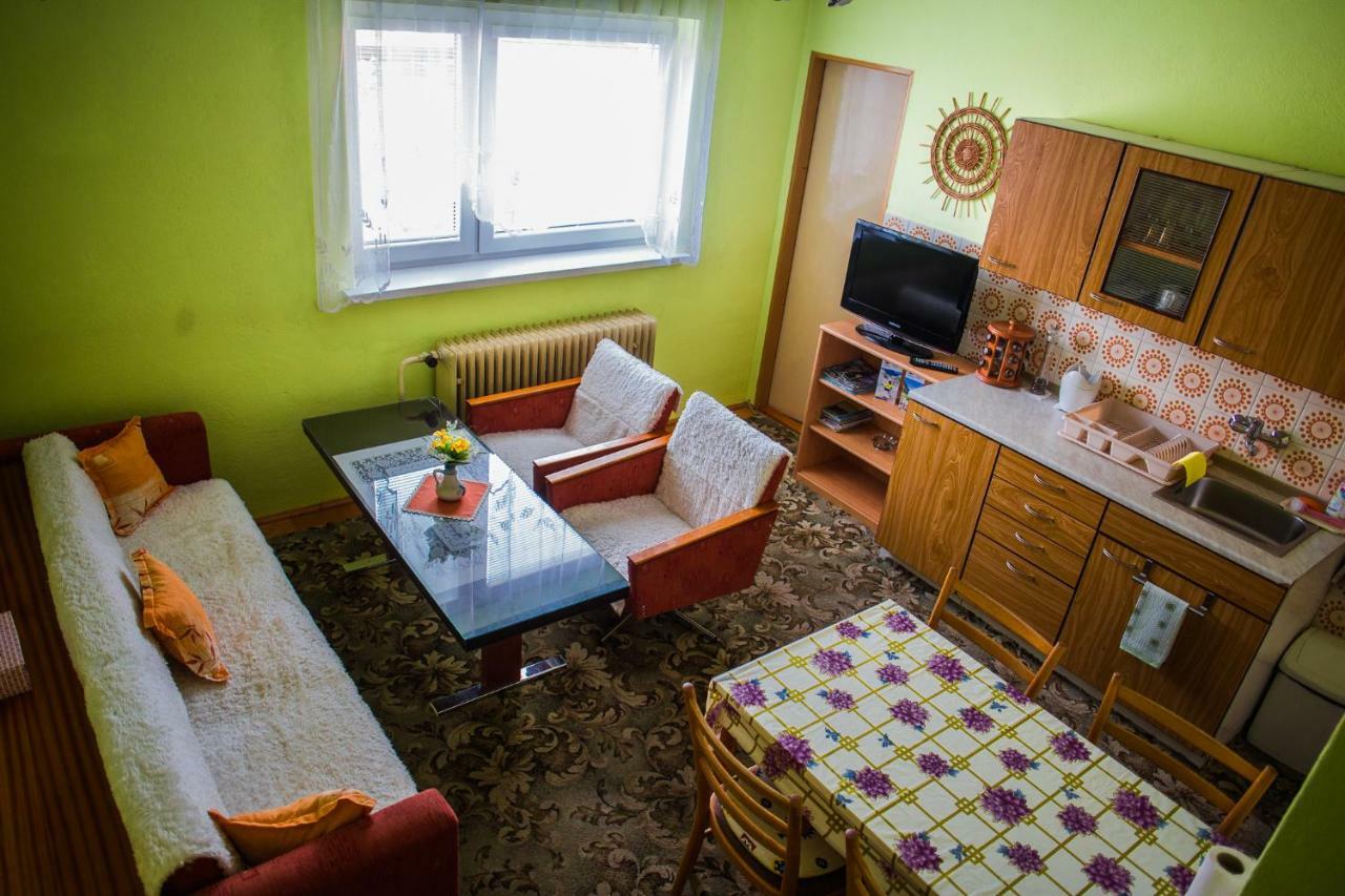 Apartman Strba Apartment Exterior foto